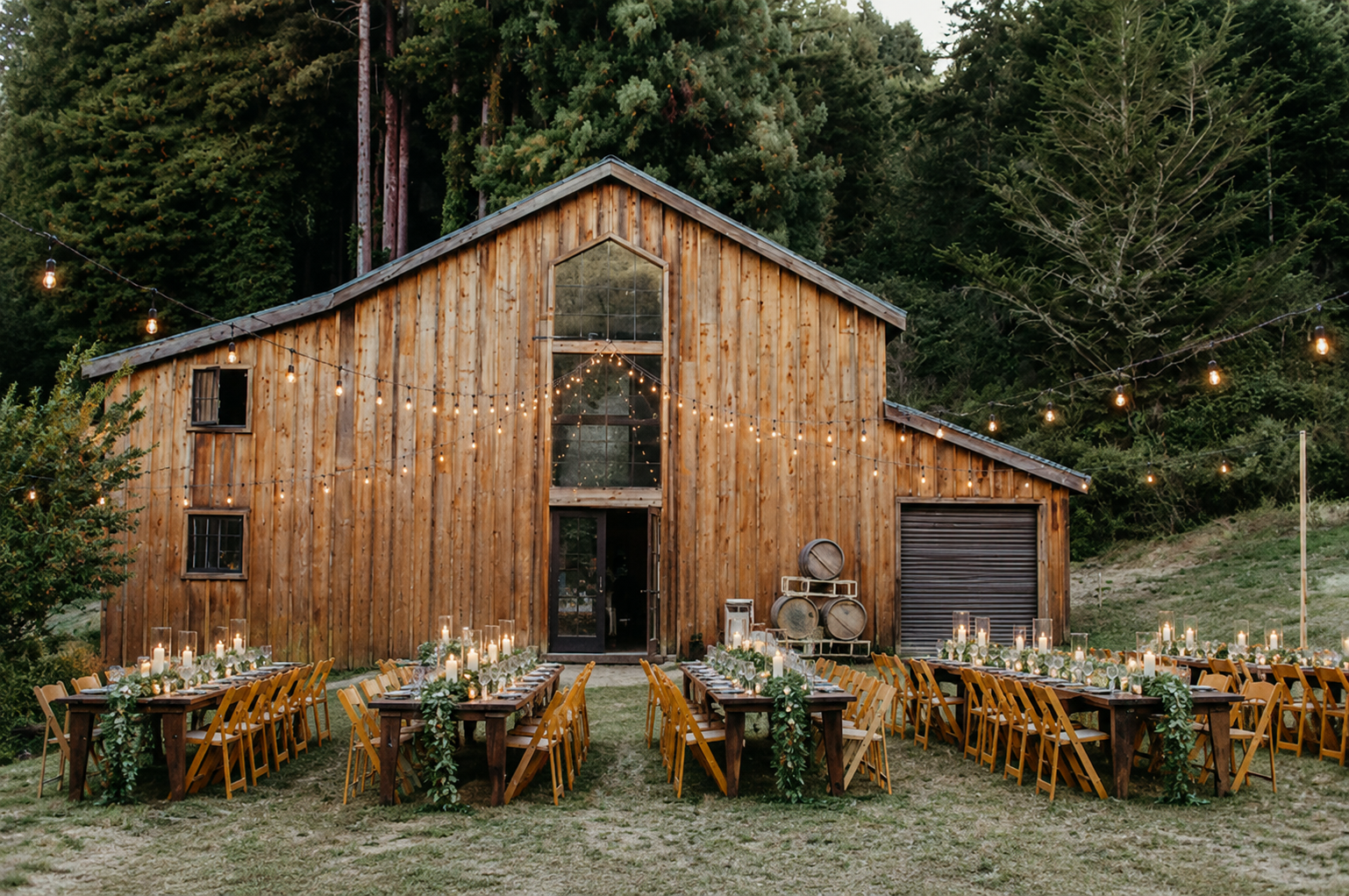 Oz Farm barn outdoor reception
