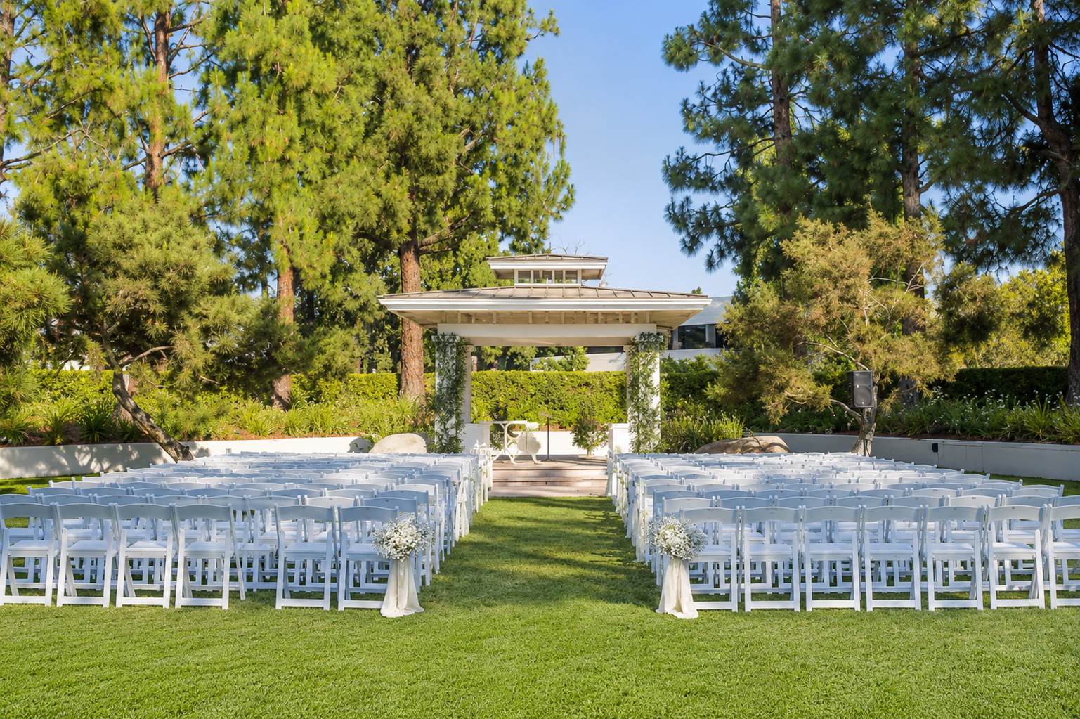 Turnip Rose Promenade & Gardens ceremony